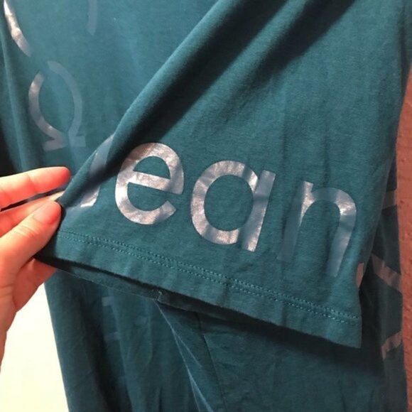 NWOT. Calvin Klein Jeans shirt - Picture 4 of 6